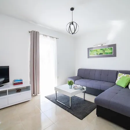 Villa Sun Garden - 4 Star With Heated Swimming Pool, Quiet Bay, Bbq, 50m From The Sea *