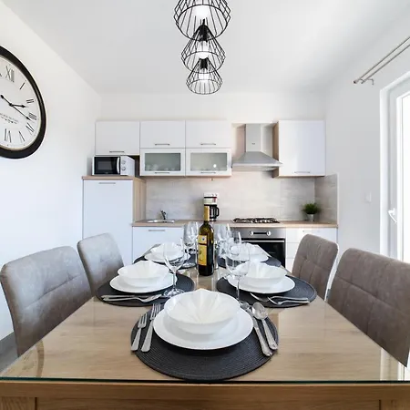 Villa Sun Garden - 4 Star With Heated Swimming Pool, Quiet Bay, Bbq, 50m From The Sea *