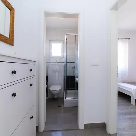 Villa Sun Garden - 4 Star With Heated Swimming Pool, Quiet Bay, Bbq, 50m From The Sea *