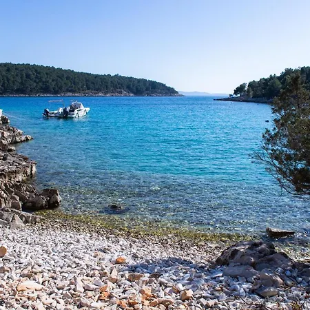 Villa Sun Garden - 4 Star With Heated Swimming Pool, Quiet Bay, Bbq, 50m From The Sea Milna (Brac)