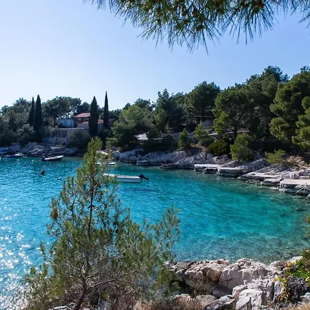 Sun Garden - 4 Star With Heated Swimming Pool, Quiet Bay, Bbq, 50m From The Sea Villa Milna (Brac)