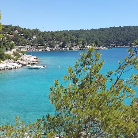 Sun Garden - 4 Star With Heated Swimming Pool, Quiet Bay, Bbq, 50m From The Sea