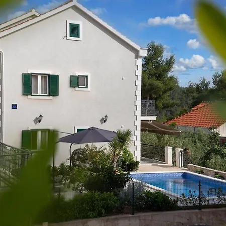 Sun Garden - 4 Star With Heated Swimming Pool, Quiet Bay, Bbq, 50m From The Sea Milna (Brac)