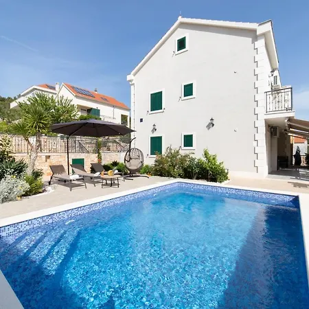 Sun Garden - 4 Star With Heated Swimming Pool, Quiet Bay, Bbq, 50m From The Sea Villa *